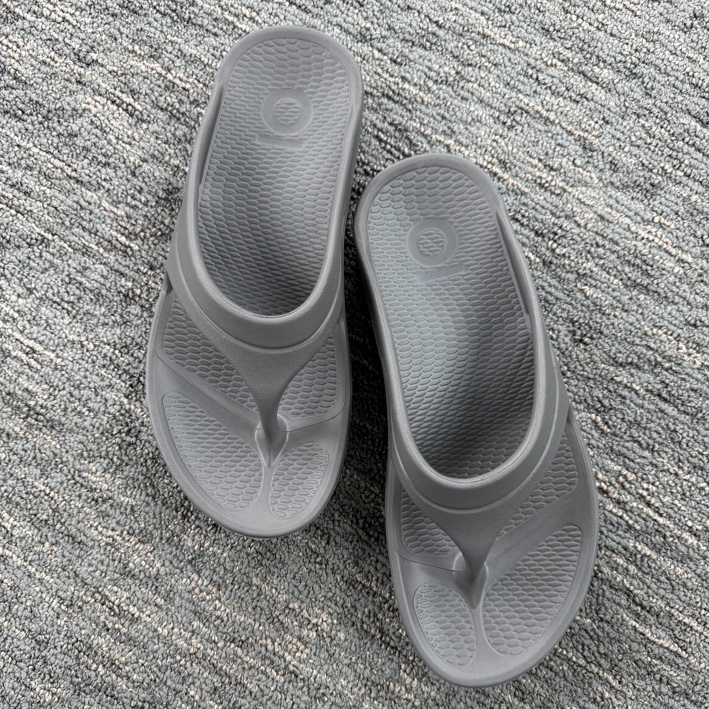 Youth Recovery Flip Flop, Balanced Fog Gray