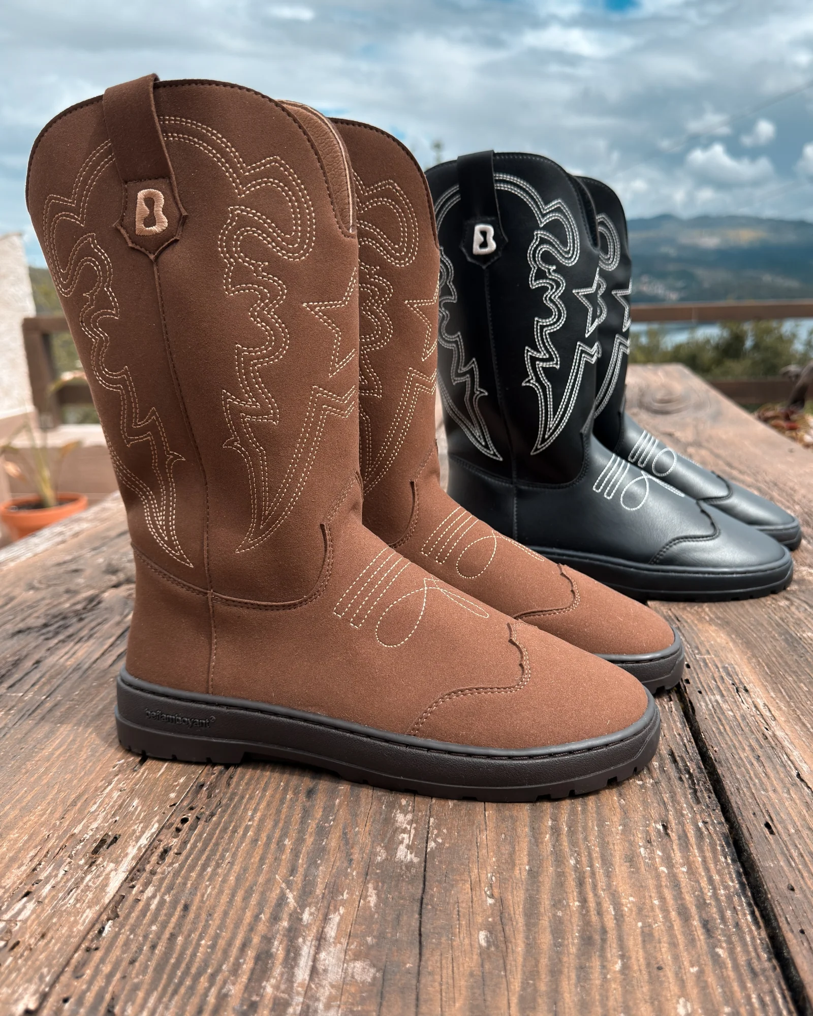 Oak Cowboy Barefoot Boots - Dallas