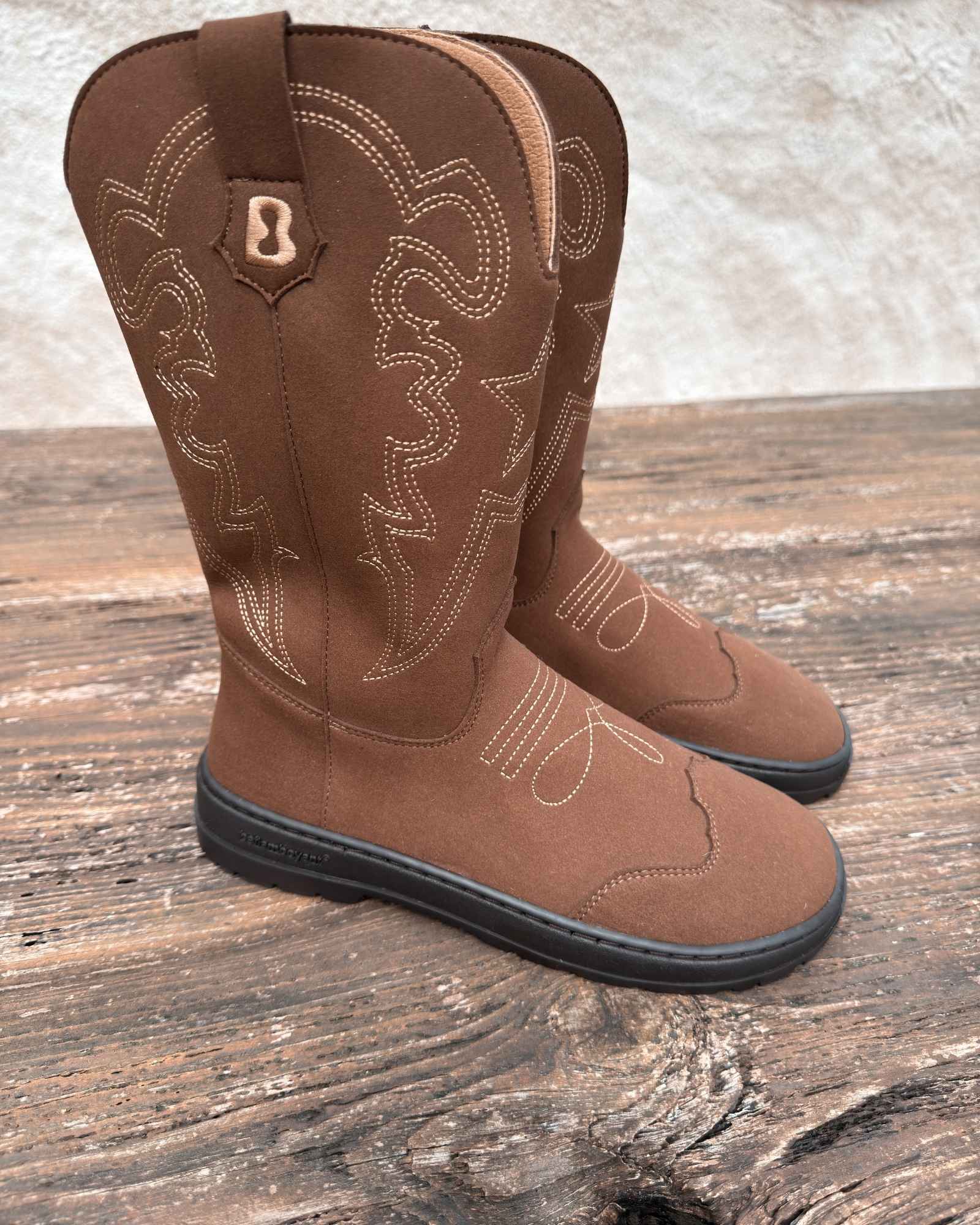 Oak Cowboy Barefoot Boots - Dallas